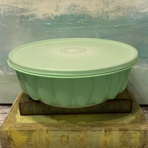 Vintage 1970's Tupperware 3 Piece Sea Foam Green Ring Jell-O Mold 1201-7